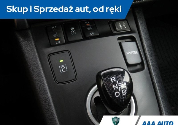 Toyota Auris cena 68000 przebieg: 89754, rok produkcji 2016 z Nowogrodziec małe 154